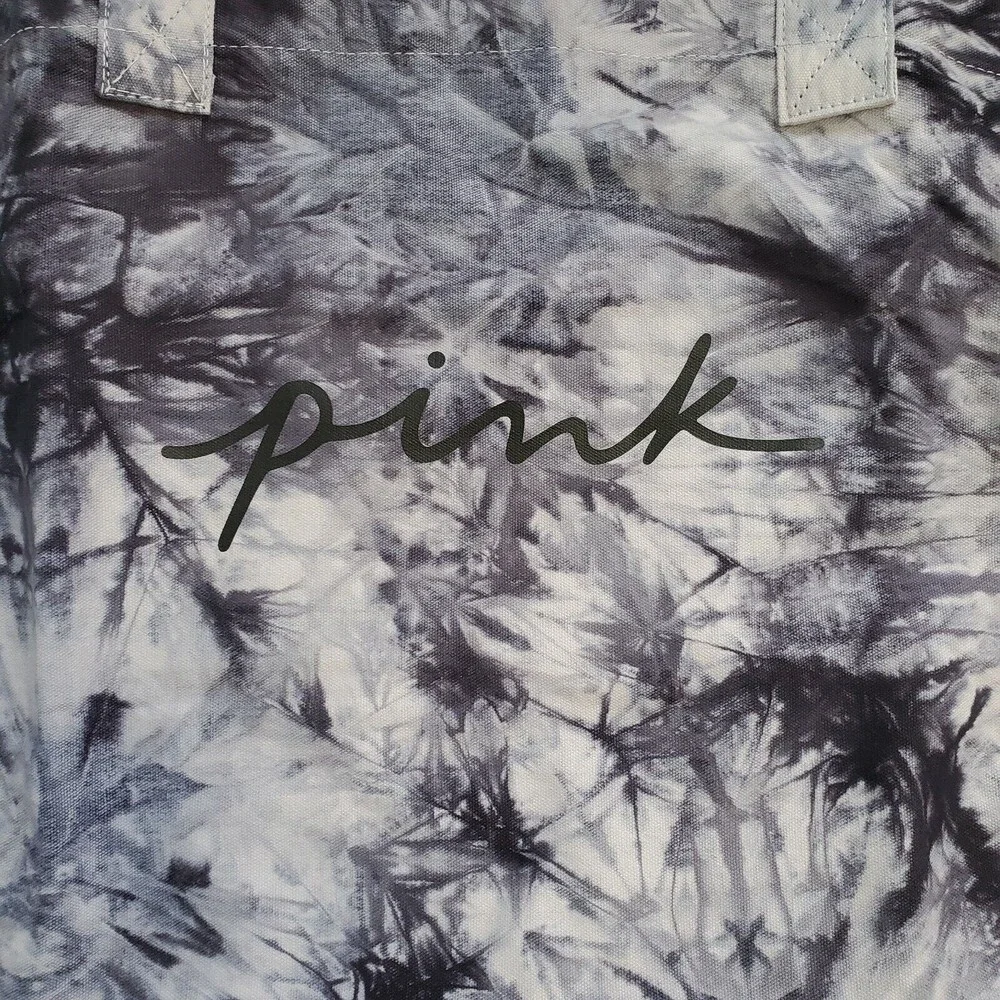 Victoria's Secret Tote Tie Dyed Tote Weekender 2021 New‎ Original Packaging NWT - Picture 2 of 12